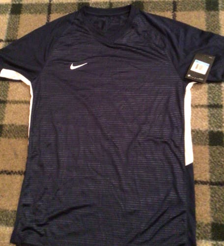 Nike Men’s NEW soccer  game training jersey medium
