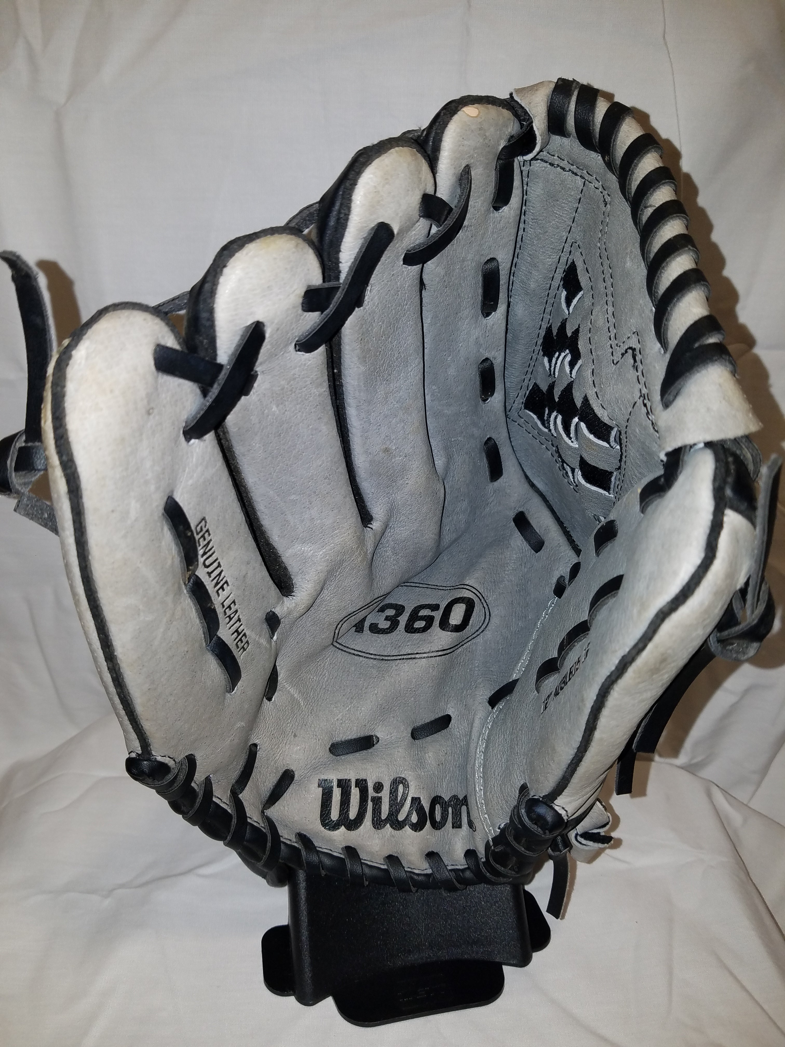 12 inch Wilson A360 Baseball Glove Left Hand 