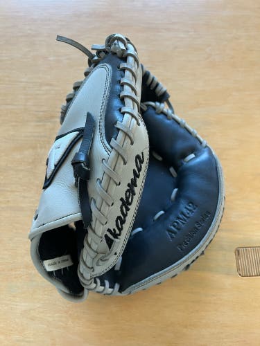 Semi Broken-In Catcher's 32.5" APM-42REG Baseball Glove