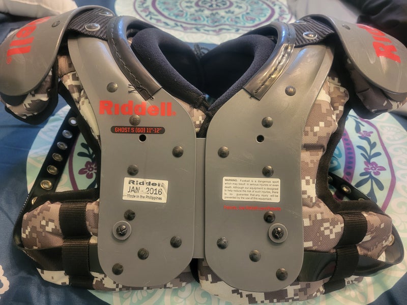 Used Youth Small Riddell Ghost Shoulder Pads