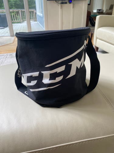 ccm puck bag