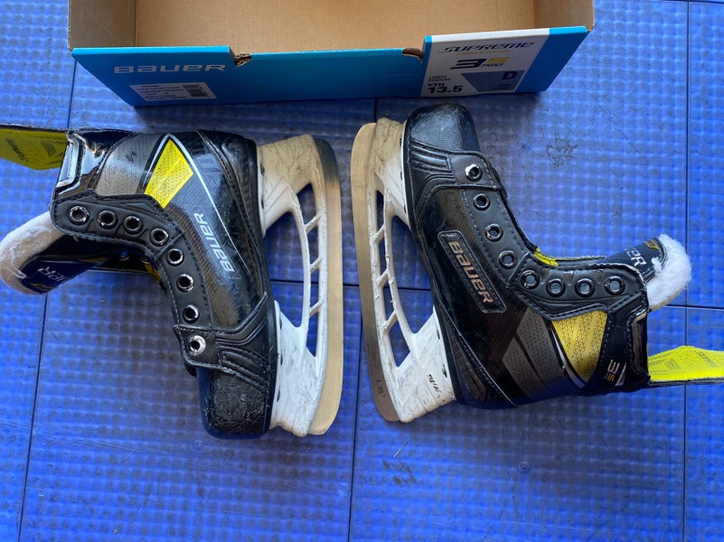 Used Bauer Regular Width Size 13.5 Supreme 3S Pro Hockey Skates