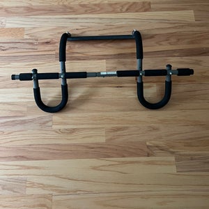Used  Pull-Up Bar