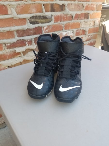 Used Men's Size 9.5 (Women's 10.5) Molded Cleats Nike High Top Force elite