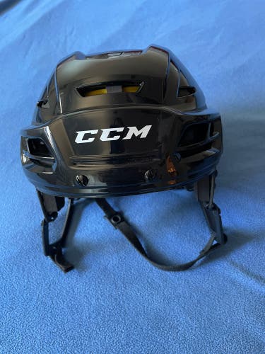 Used CCM Tacks 210 Helmet Sr L