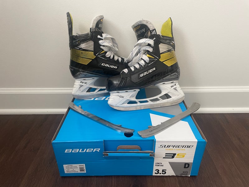 Youth Used Bauer Supreme 3S Hockey Skates Regular Width Size 3.5 w/3 sets of Blades