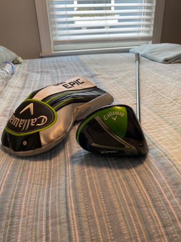 Men's Right Handed Regular Flex 10.5 Loft GBB Epic Driver