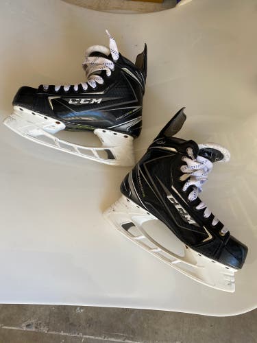 Regular Width Size 8 RibCor 70K Skates W/ New Steel