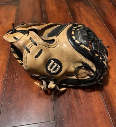 Wilson A2k Catchers Mitt 33.5” Looking to Sell or Trade