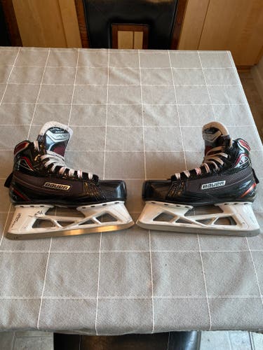 Used Bauer Vapor X700 Hockey Goalie Skates Regular Width Size 5.5