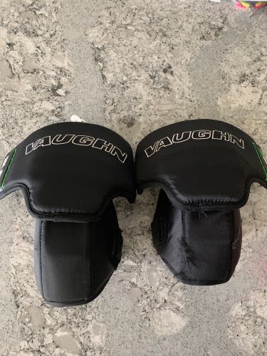 Vaughn SLR2 Goalie Knee Pads