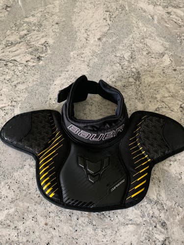 Bauer Goalie Neck Guard Supreme Sr