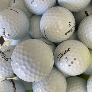 60 AAAA/NEAR MINT Titleist Tour Soft Golf Balls