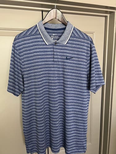New without tags Men’s Large Blue Striped Nike Dri-Fit Golf Polo