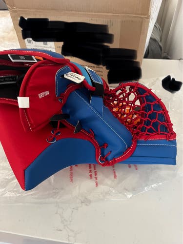 CCM EFlex 5 Glove Sr Brand New