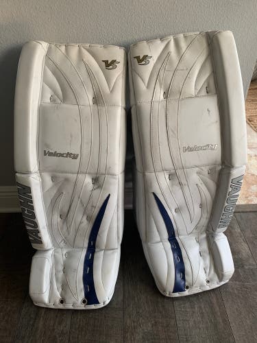 Vaughn Velocity V5 Goalie Leg Pads 32 +1.5