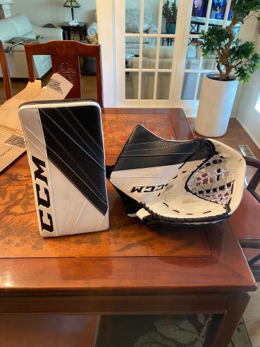 CCM Eflex 5 Glove Set