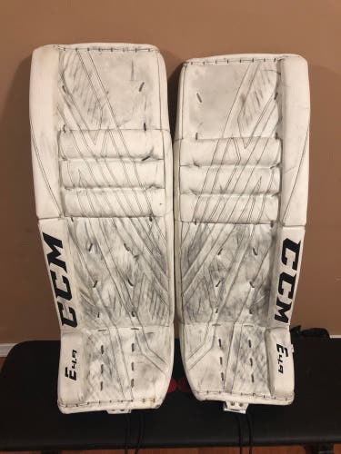 34" CCM Extreme flex 4.9 Goalie Leg Pads