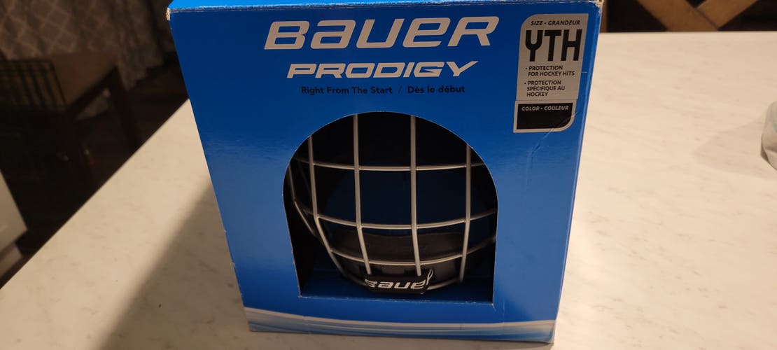 Used Youth Bauer Prodigy Helmet