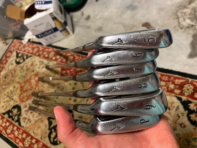 Mizuno  Stiff Flex Steel Shaft Mp-58 Iron Set