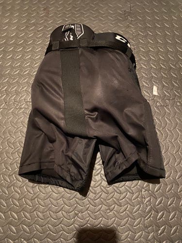 Youth Used Small CCM Hockey Pants