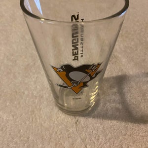 Pittsburgh Penguins NHL Drinking Glass