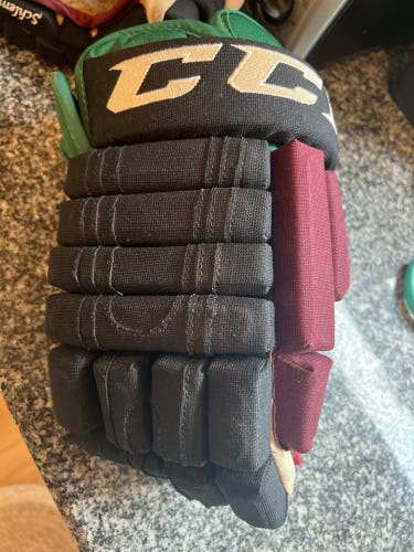 CCM 14" Pro Stock Gloves