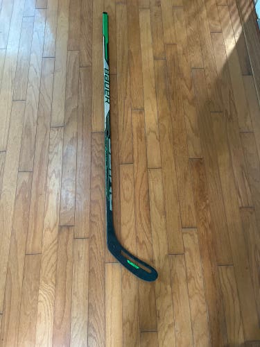 Senior Left Hand P28  Sling Hockey Stick