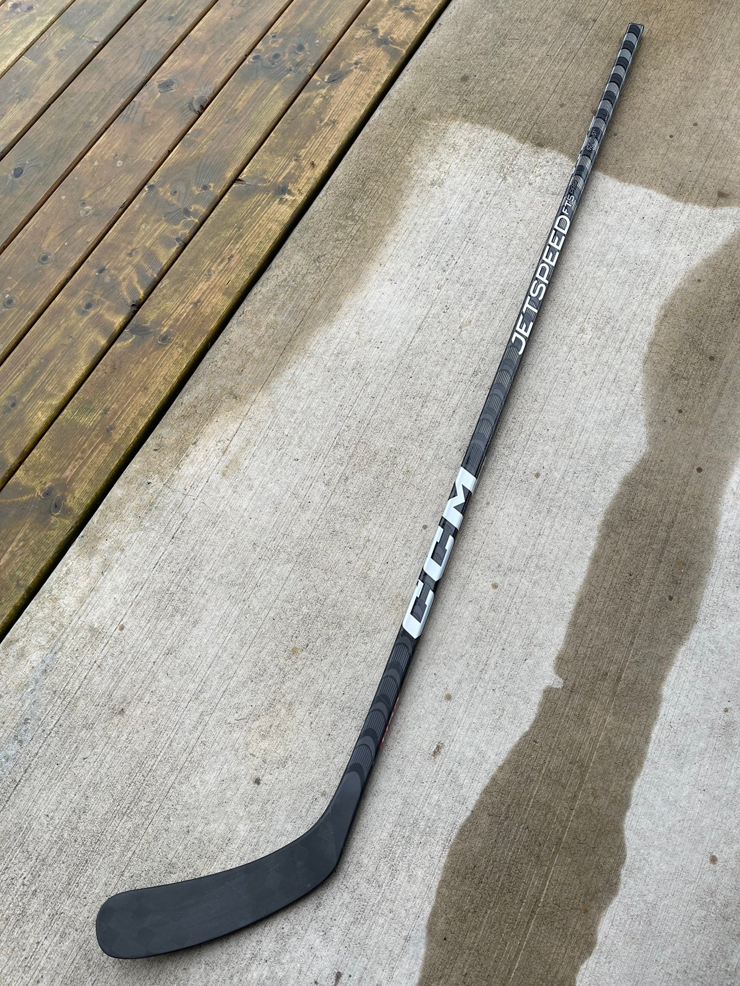 Senior Right Handed P29 JetSpeed FT5 Pro Hockey Stick | SidelineSwap