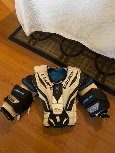 Used Medium Bauer Reactor 4000 Goalie Chest Protector