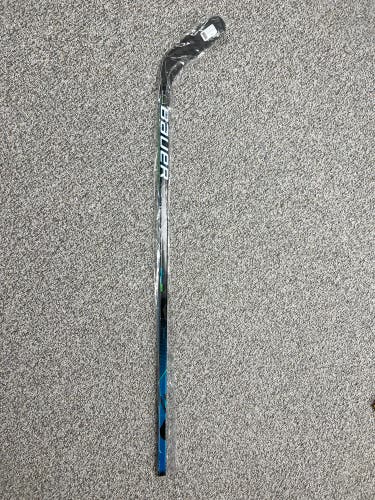 Intermediate Right Handed P88 Nexus Geo Hockey Stick