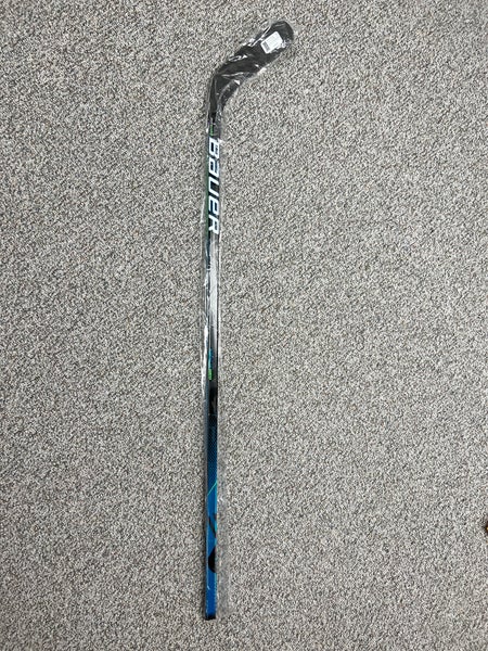 Intermediate Right Handed P88 Nexus Geo Hockey Stick
