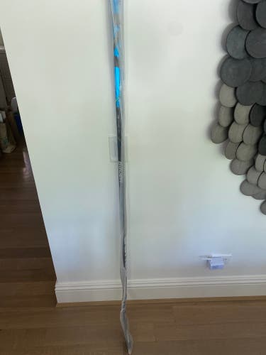 Senior Right Handed P88 Nexus Geo Hockey Stick