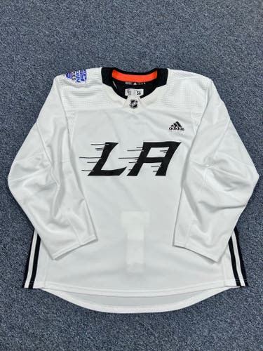 RARE MIC Adidas Pro Stock White Los Angeles Kings 2020 Stadium Series Practice Jersey - Size 56