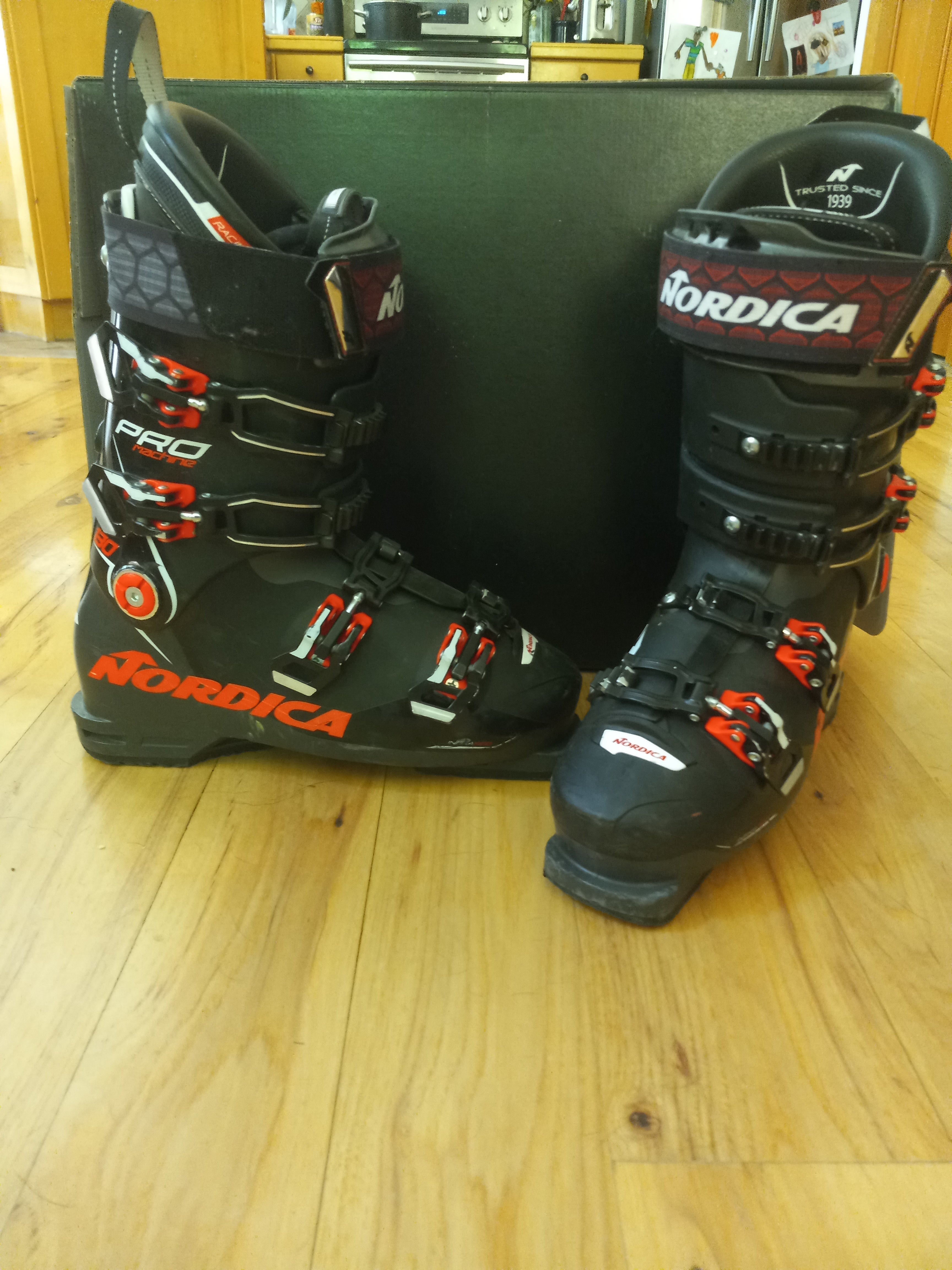 Size 12.5 Nordica Super 0.1 Kid's Ski Boots Mondo 18.5 Used 