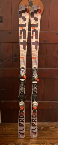Vist skis And Bindings