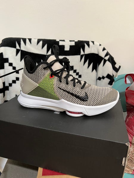 Lebron witness IV