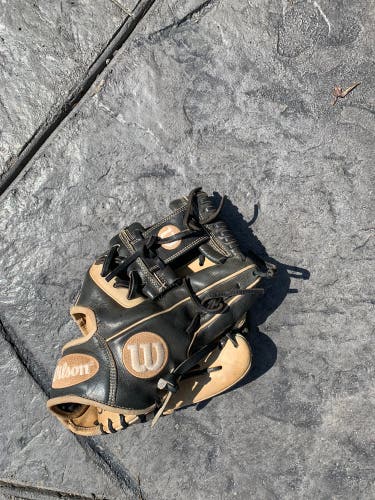 Used Infield 11.5" A2000 Baseball Glove