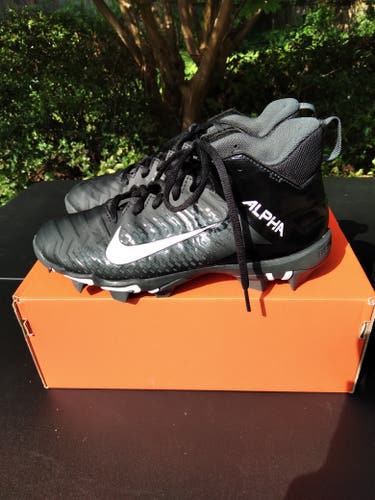Used Youth Nike Alpha Menace 2 Shark Football Cleats