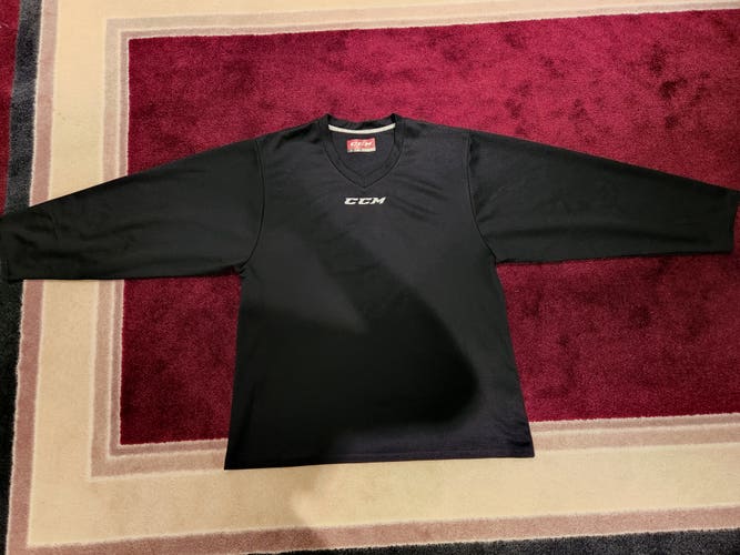 Medium CCM Black Practice Jersey