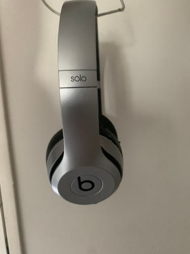 Beats Solo Wireless
