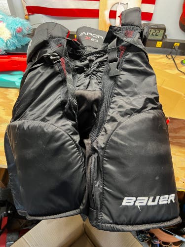 Senior Medium Bauer Pro Stock Vapor X80 Hockey Pants