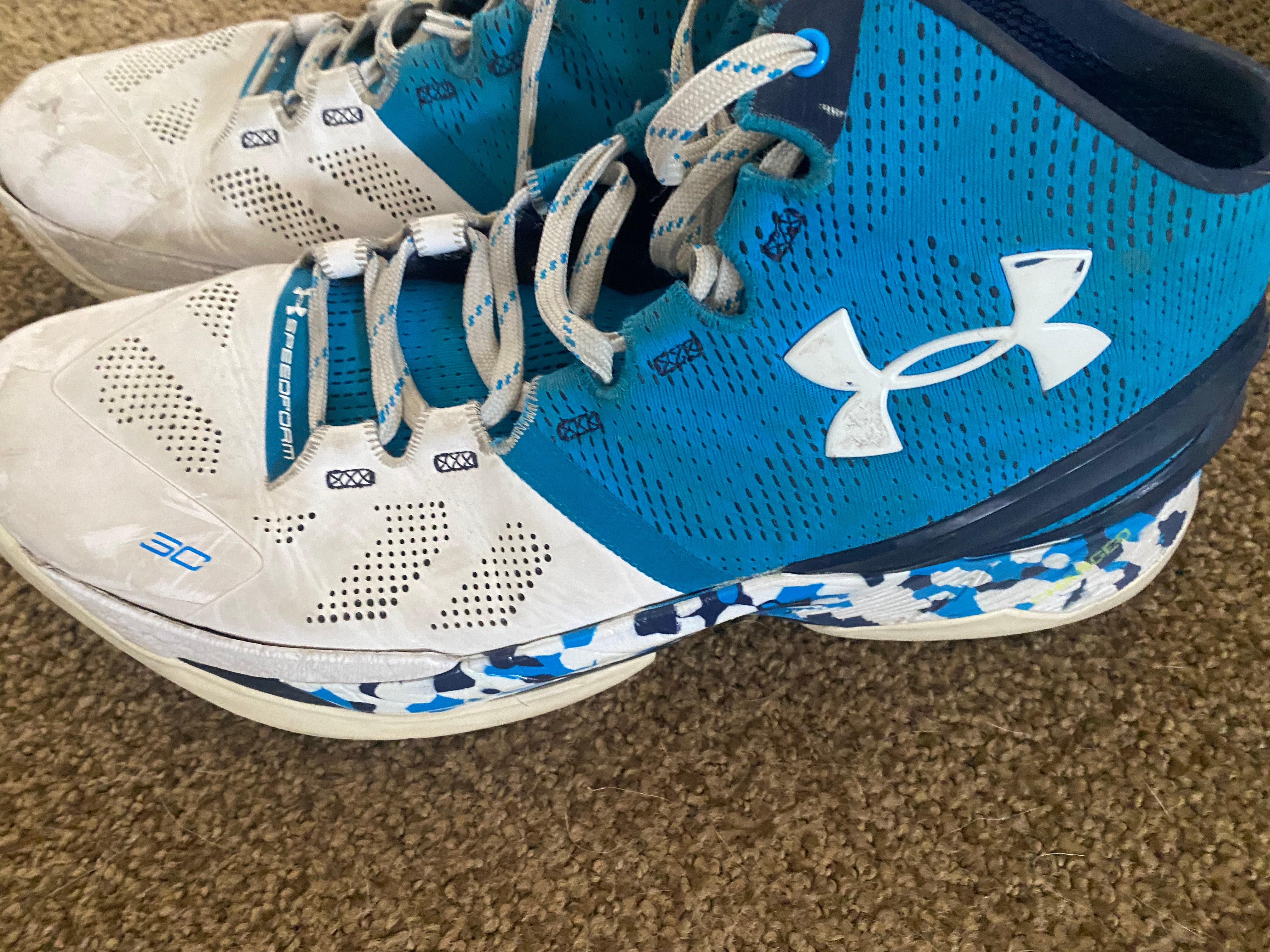 Men's Size 11 Curry Under Armour 