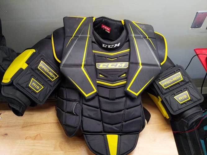 Large CCM Premier R1.9 Goalie Chest Protector