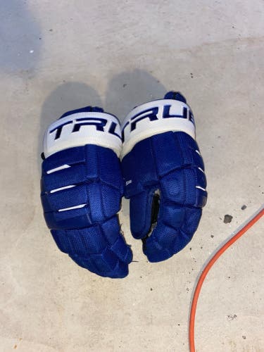 Toronto Maple Leafs - True 14” Gloves
