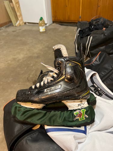 Pro Stock Custom Bauer Regular Width Size 9 1/4 Supreme 2S Pro Hockey Skates