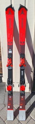 Used Women's 157CM 2021 Atomic Racing Redster FIS SL Skis With Bindings Max Din 16