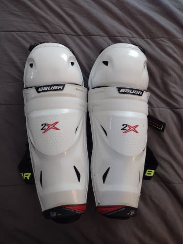 Used 13" Bauer Vapor 2x Shin Pads