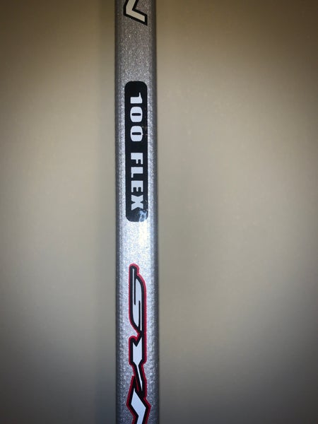 Easton Synergy 100 Flex Hockey stick for Sale in Spring, TX - OfferUp