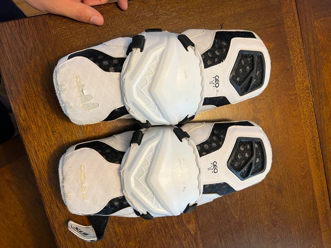 Used Medium STX Cell IV Arm Pads